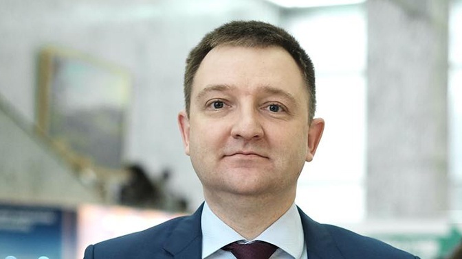 Зам министра просвещения бугаев. Бугаев первый заместитель. Бугаев замминистра просвещения. Глава росмолодежи бугаев. Бугаев первый заместитель.