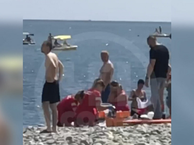 Мужчина ради забавы столкнул девочку с пирса в Сочи — партнерский материал