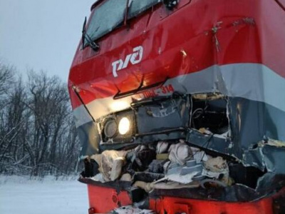 Два поезда столкнулись лоб в лоб из-за нетрезвой дежурной