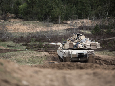 Боец ВС РФ  за одну ночь подбил два танка Abrams