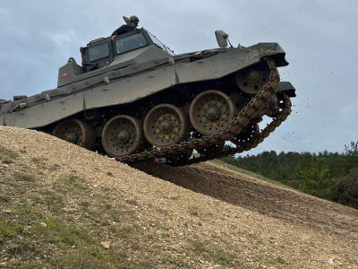 Британия передала Украине танки в неполной комплектации