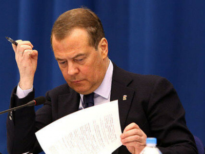 Медведев: саммит в Швейцарии принесет России тройную пользу