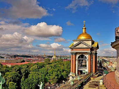 Более тысячи экскурсоводов и гидов прошли аттестацию в Петербурге